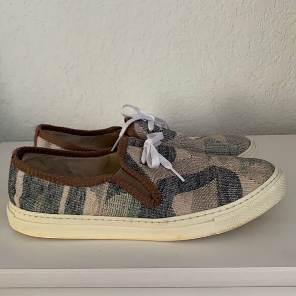 Red Ipsa Kilim Sneakers Unisex  Size 10 - Picture 1 of 9